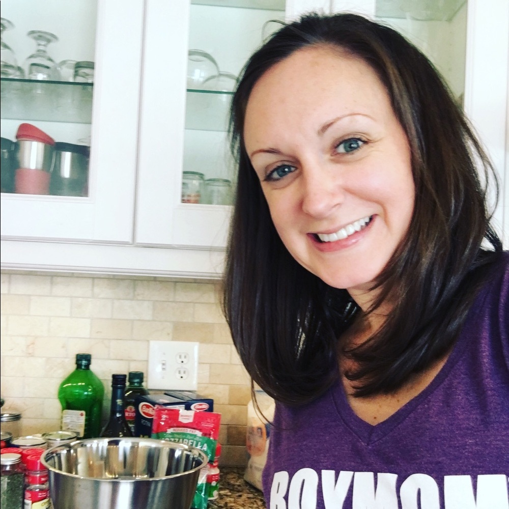 Meet your Posher, Hilary